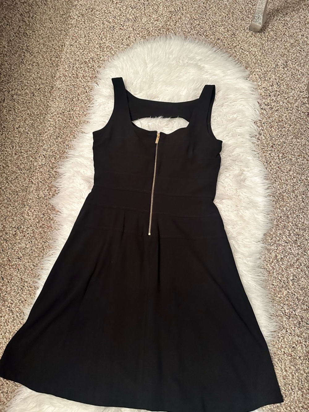 Cache Dress - Picture 3 of 3